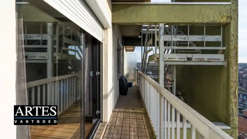 Centraal gelegen appartement met 1 slaapkamer in Genk foto 25