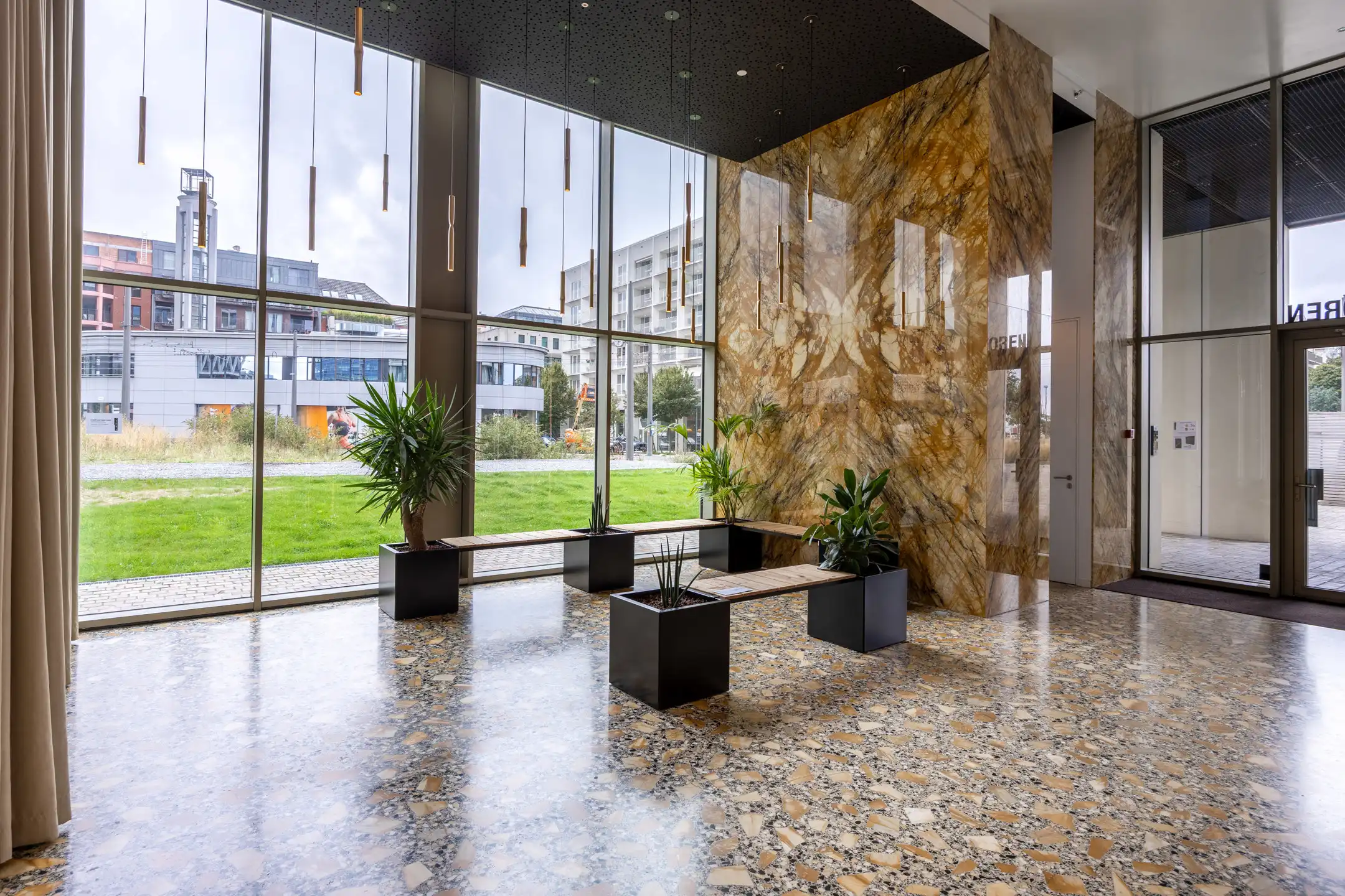 Stijlvol penthouse met panoramisch zicht op stad en haven foto 6
