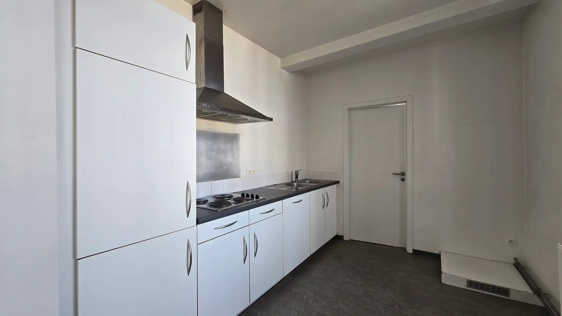 Compleet gerenoveerd appartement met 2 slaapkamers te Meerbeek foto 9