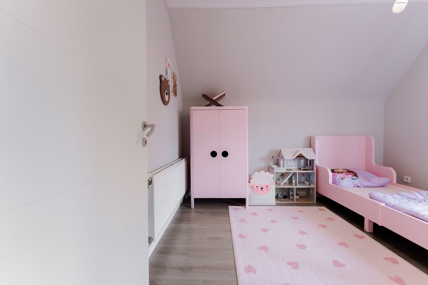 Charmante instapklare gezinswoning met garage op 478 m² grond in hartje Pelt foto 24