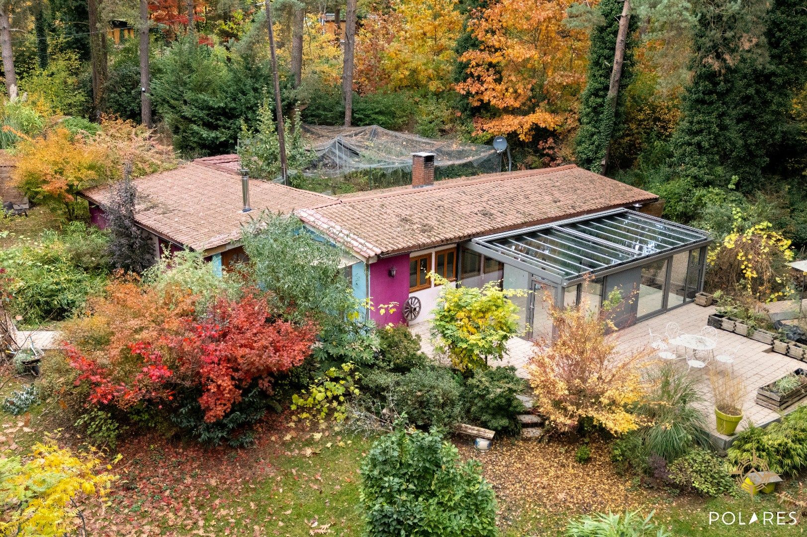 Sfeervolle chalet in de bossen van Neerijse! foto {{pictureIndex}}