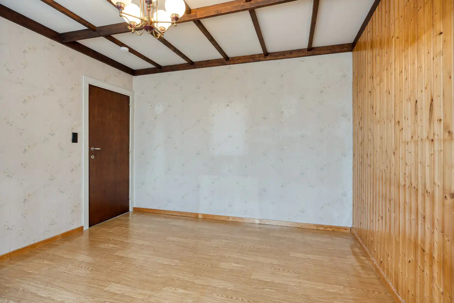 Unieke te renoveren vrijstaande woning met 2 tot 3 slks en kleine tuin! foto 15