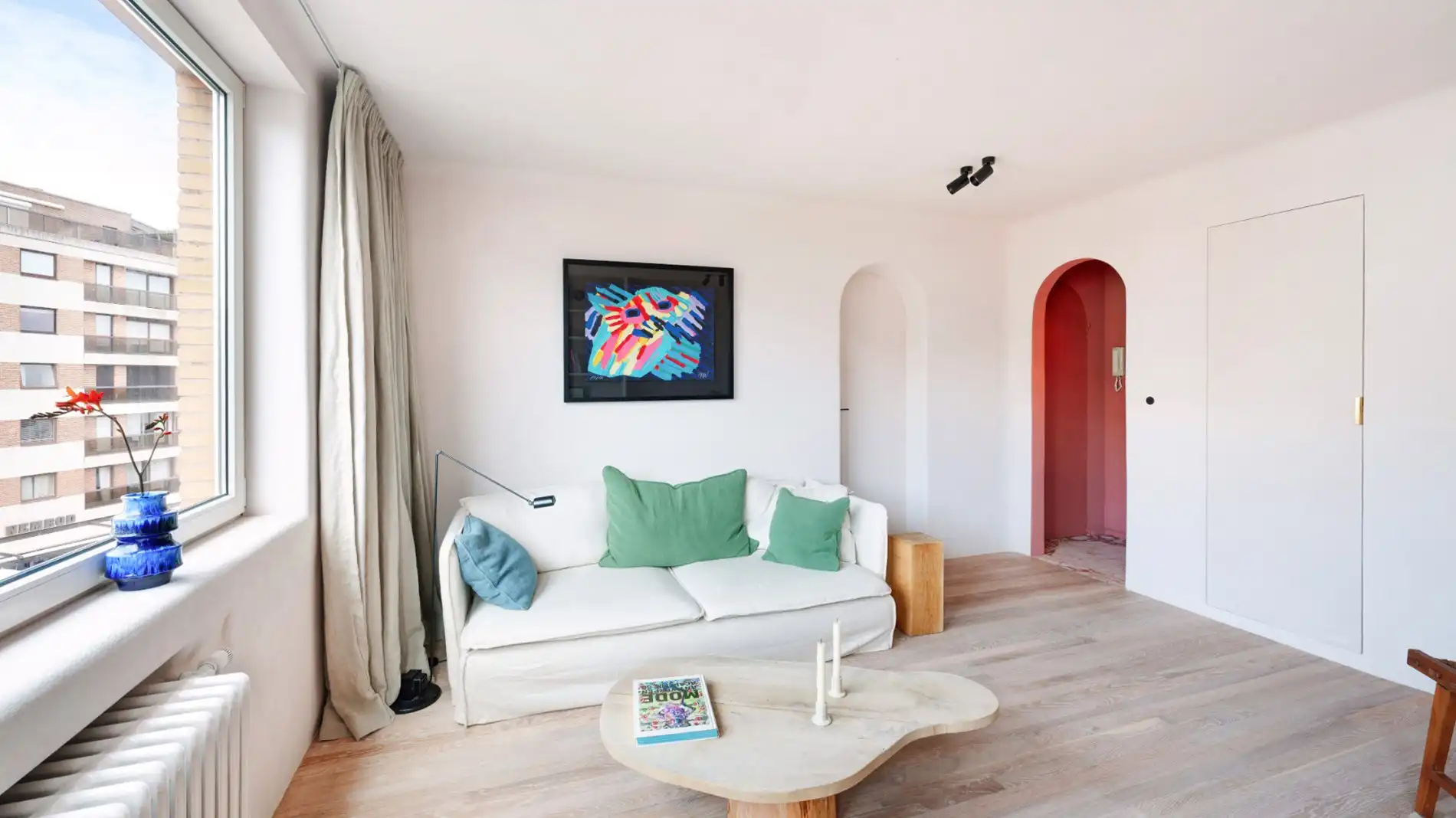 Luxueus gerenoveerd appartement met ZEEzicht, gelegen op het Driehoeksplein. foto 9