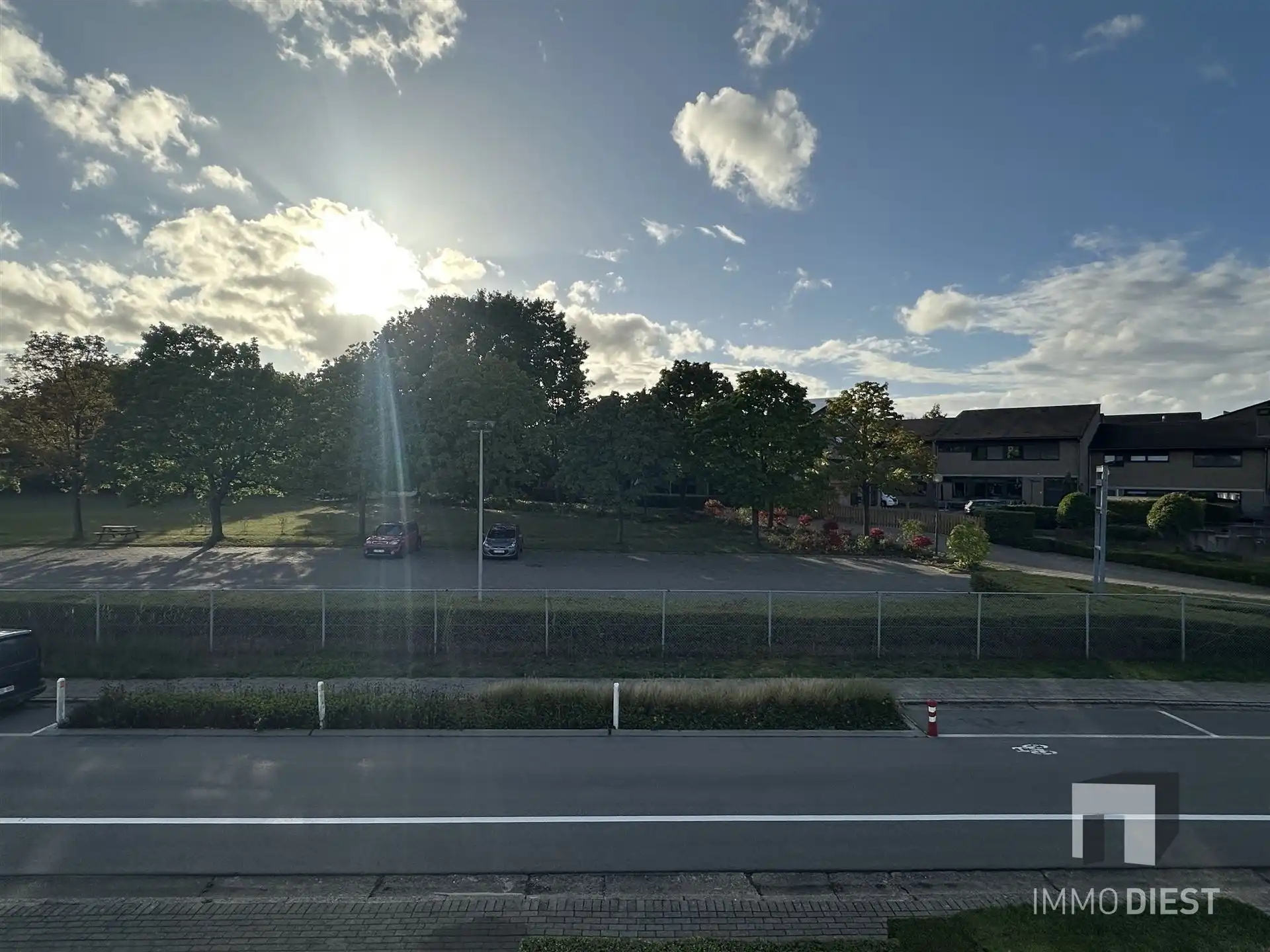 Woning op toplocatie! 3 slpks, tuin en garage foto 24