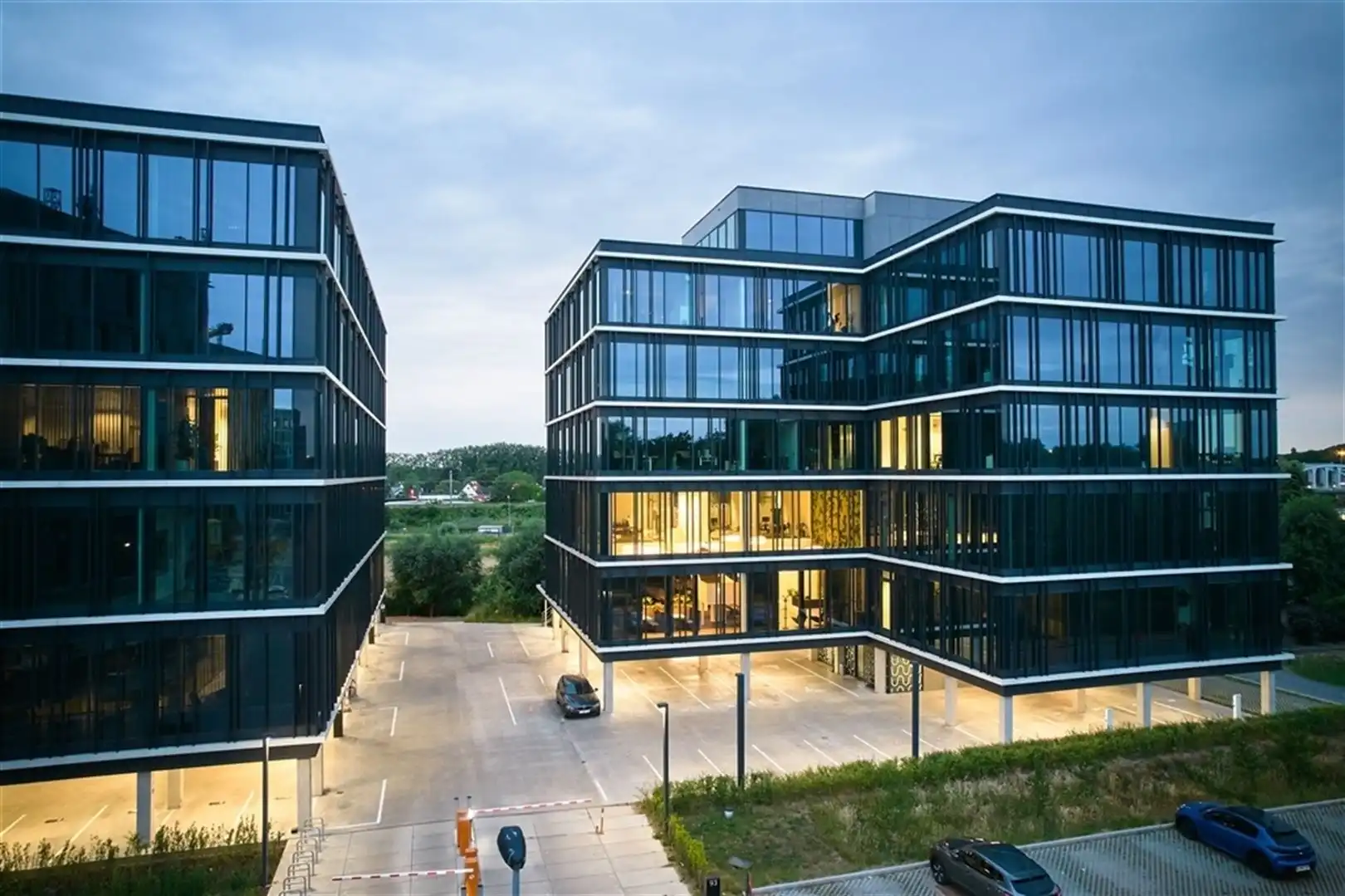 Recente full Service kantoren nabij Flanders Expo foto 25