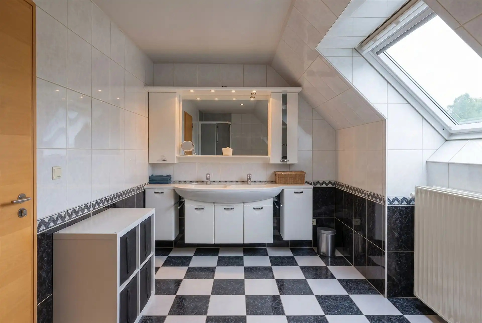 Instapklare villa met loods en tal van mogelijkheden foto 12