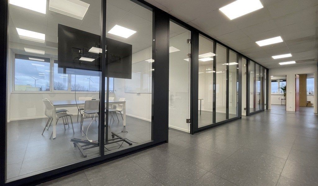 Instapklare kantoren te huur vlakbij de haven van Antwerpen foto 4