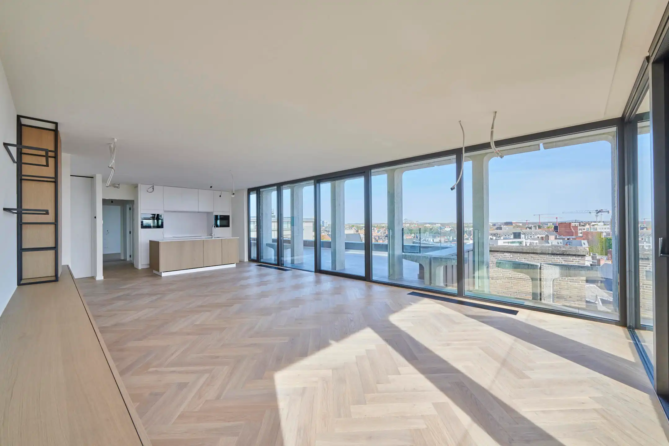 UNIEK APPARTEMENT MET WIJDS UITZICHT OVER DE STAD foto 2