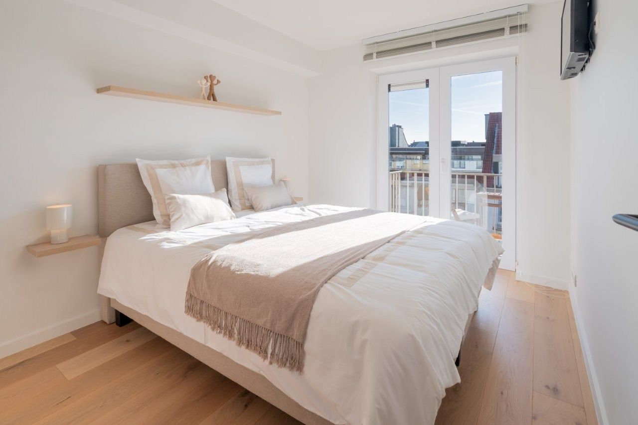 Volledig gerenoveerd, lichtrijk appartement gelegen in een kleine residentie. foto 22