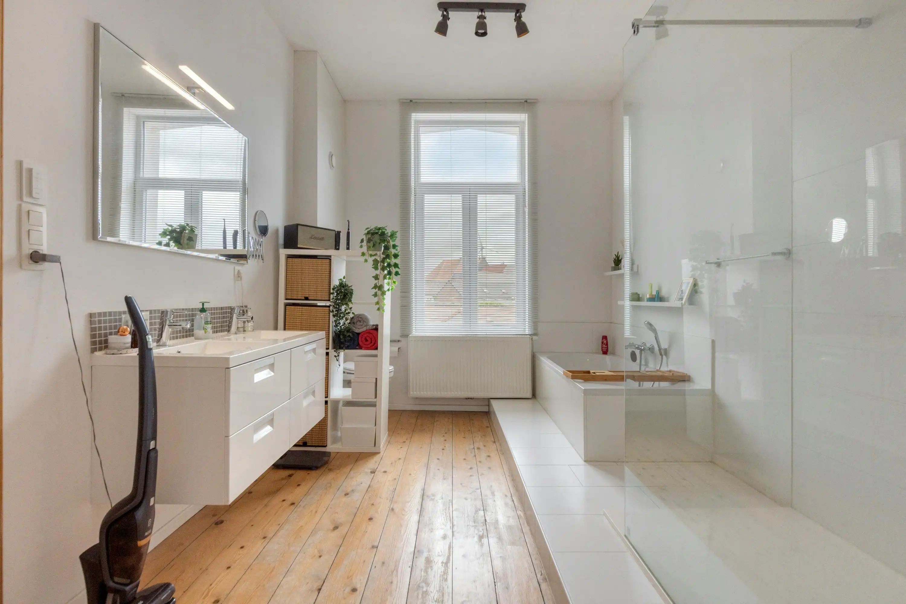 Knappe burgerwoning met 4 slaapkamers te Gent foto 12