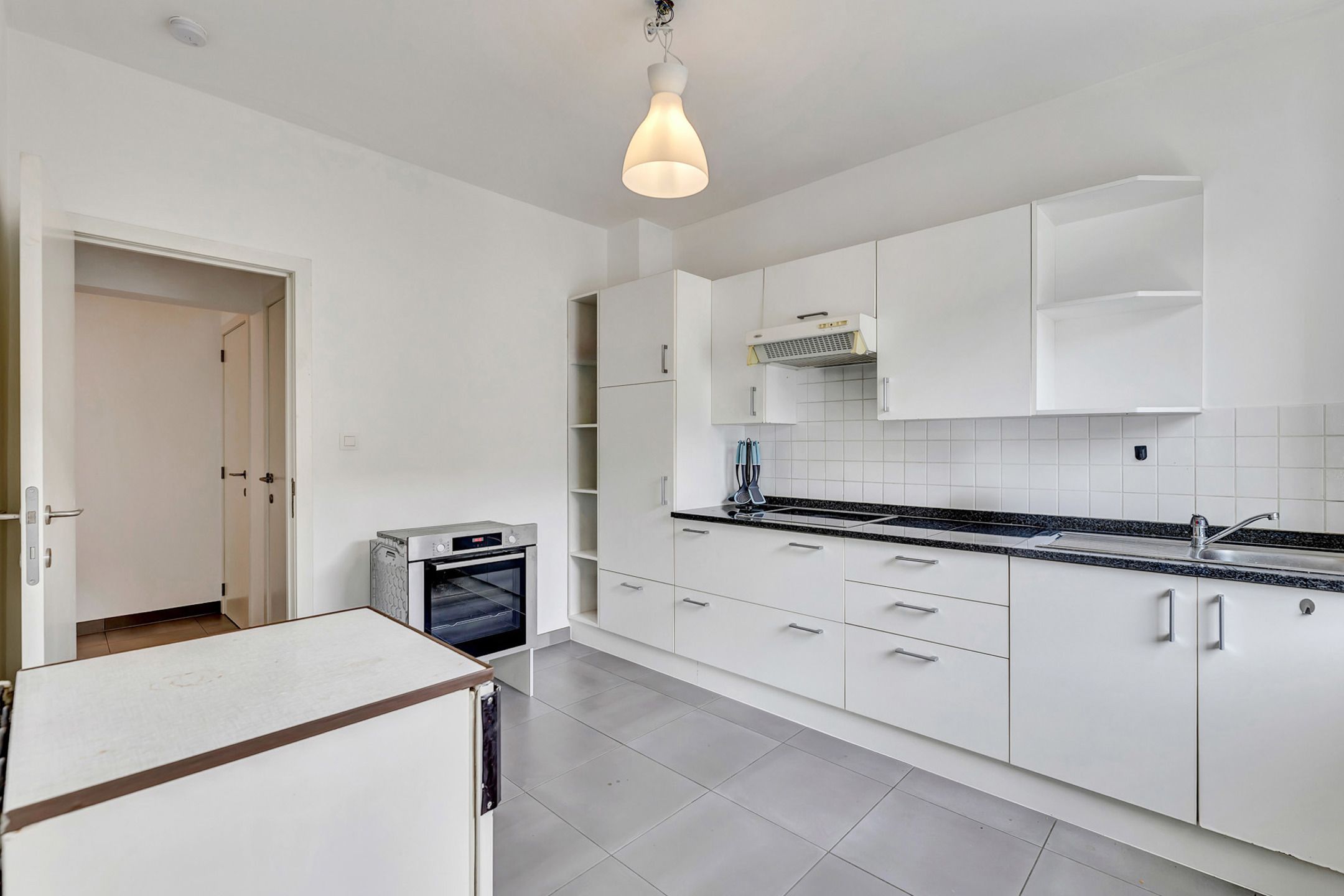 Appartement met 2 ruime slaapkamers dichtbij centrum Aalst foto 5