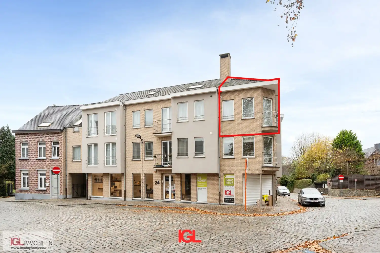 Hoofdfoto van de publicatie: Ruim duplexappartement met 4 slaapkamers, 2 badkamers en terras te koop op de Rink – centrum Sint-Pieters-Leeuw