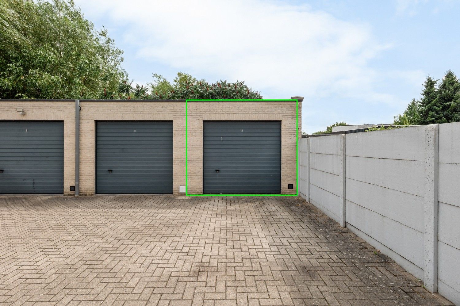 Instapklaar appartement met 2 slaapkamers, zonnige tuin en garage te Wommelgem foto 15