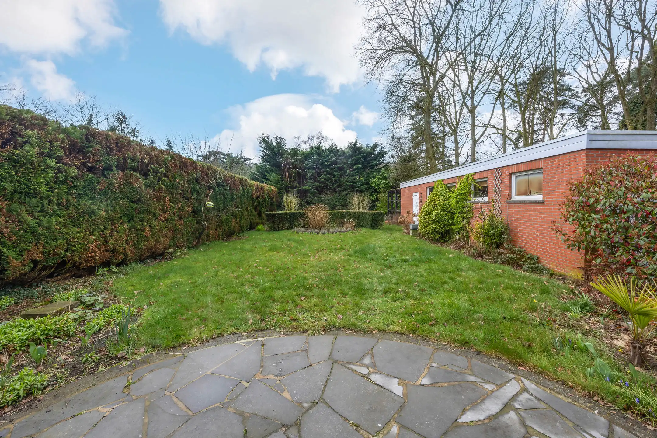 Ruime halfopen woning op zuidgericht perceel van 752 m² foto 26