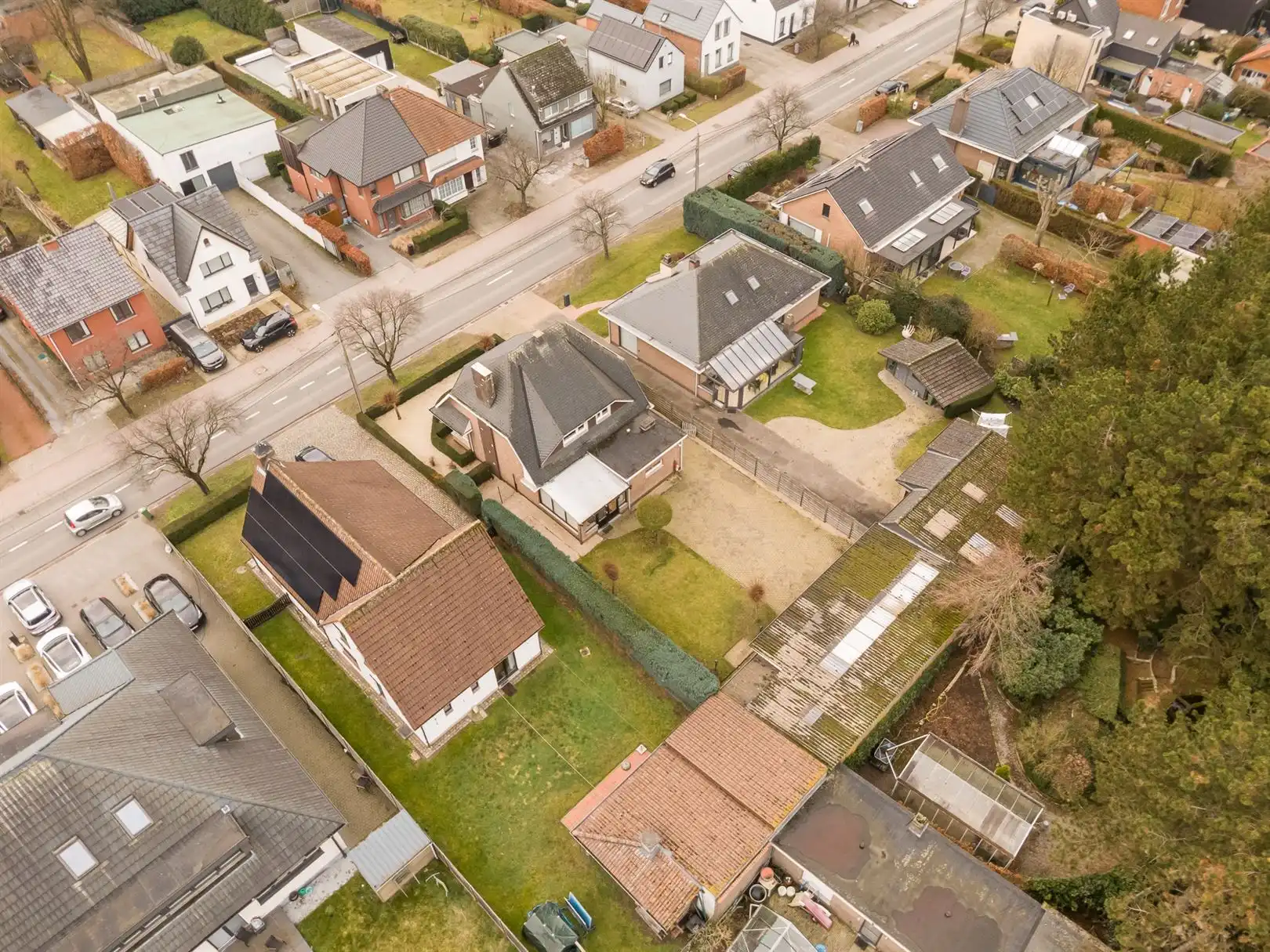 Charmante en karaktervolle woning met erg ruim bijgebouw.  foto 30