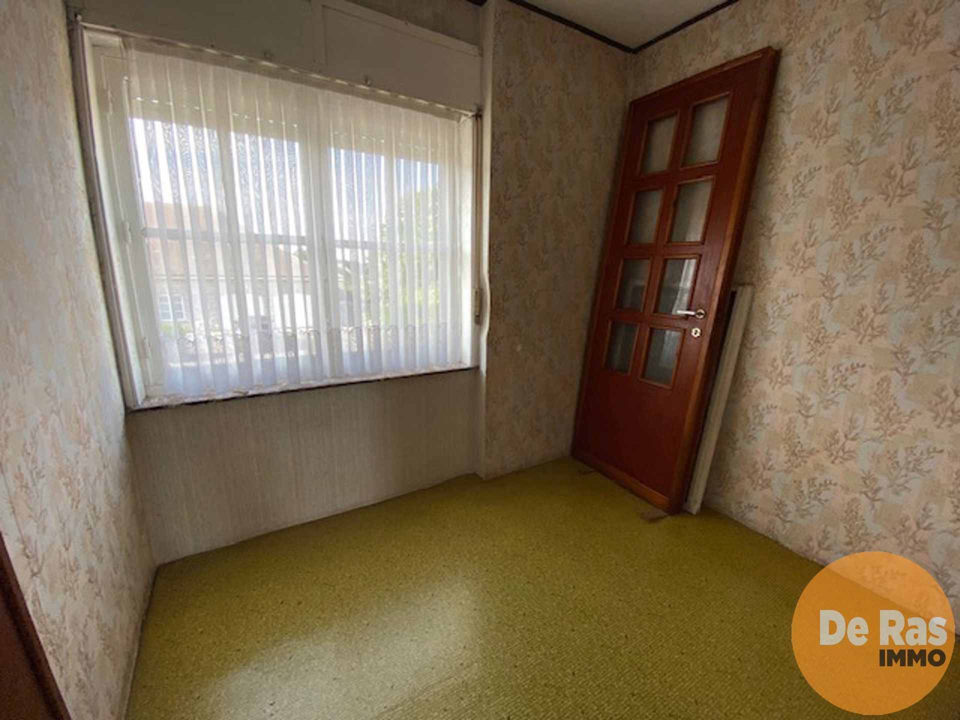 HERZELE - Renovatiewoning op wandelafstand van de markt foto 6