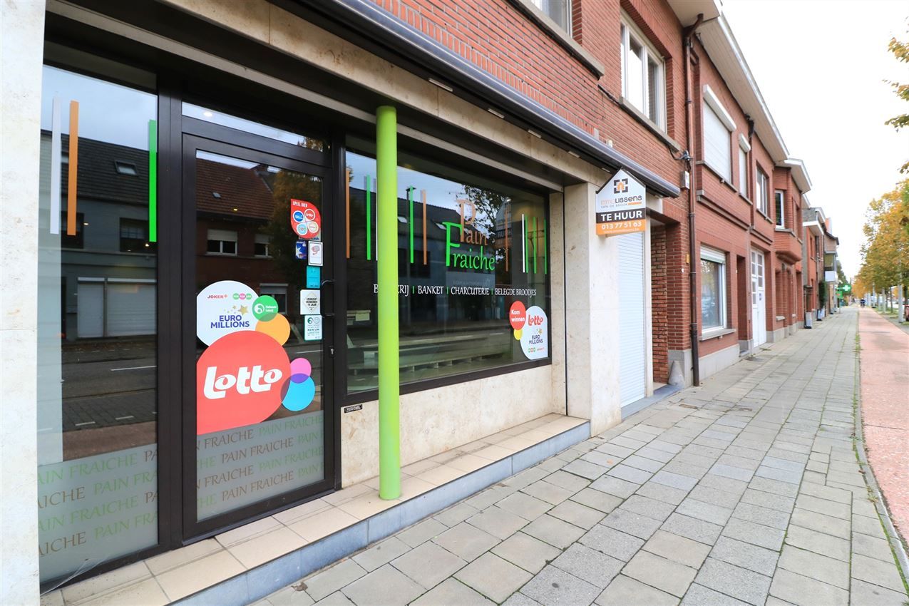 handelszaak met veel mogelijkheden in centrum foto 2