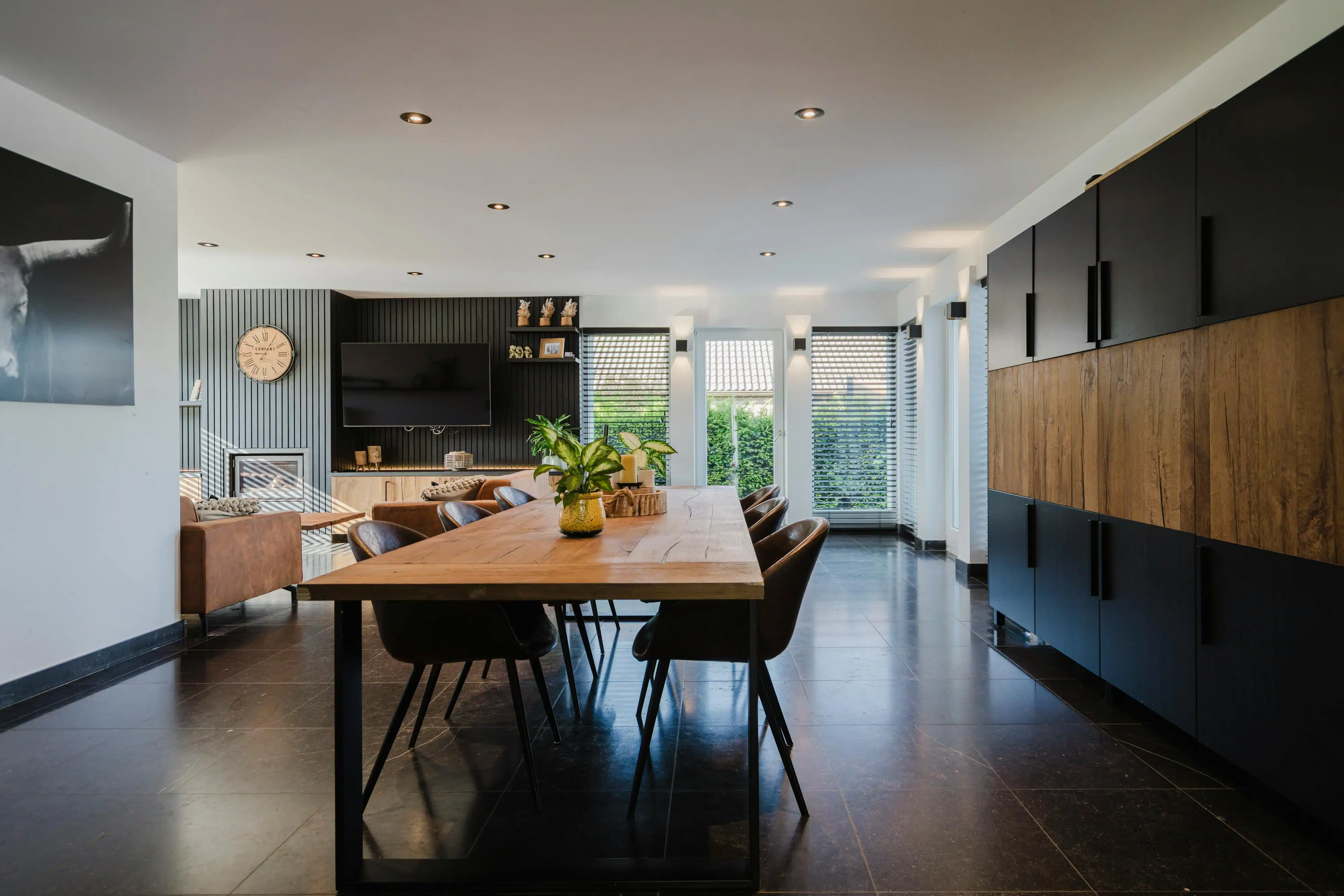 Ruime instapklare villa met praktijkmogelijkheid  foto 3