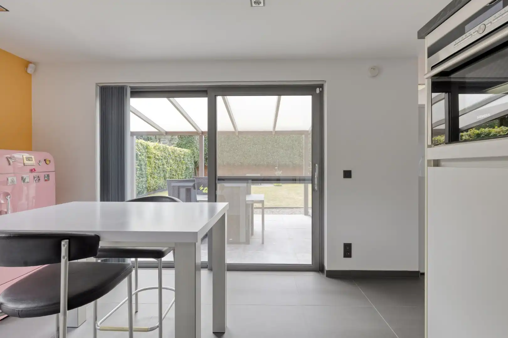 Stijlvolle villa met zonnige tuin waar comfort, kwaliteit en duurzaamheid samenkomen foto 11