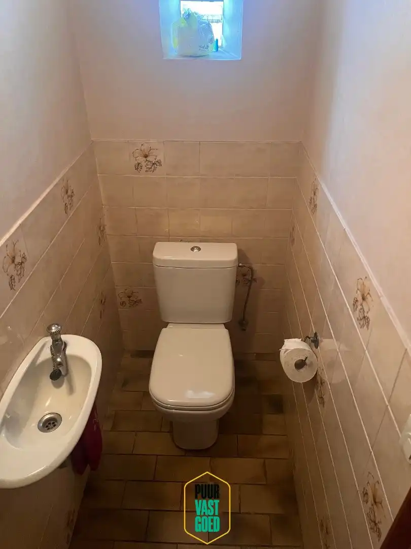 Bijzonder ruim halfopen huis op 5 are grond met toffe zonnige tuin + garage  foto 17