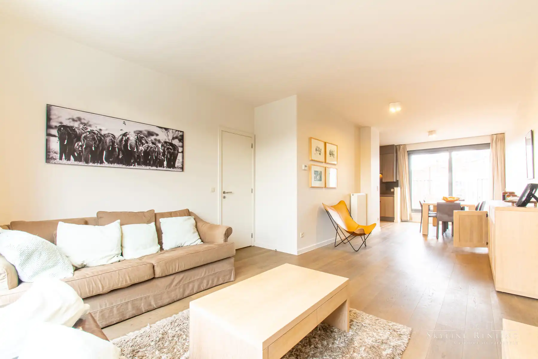 Mooi gemeubeld 2-kamer app. met prachtige TERRASSEN foto 2