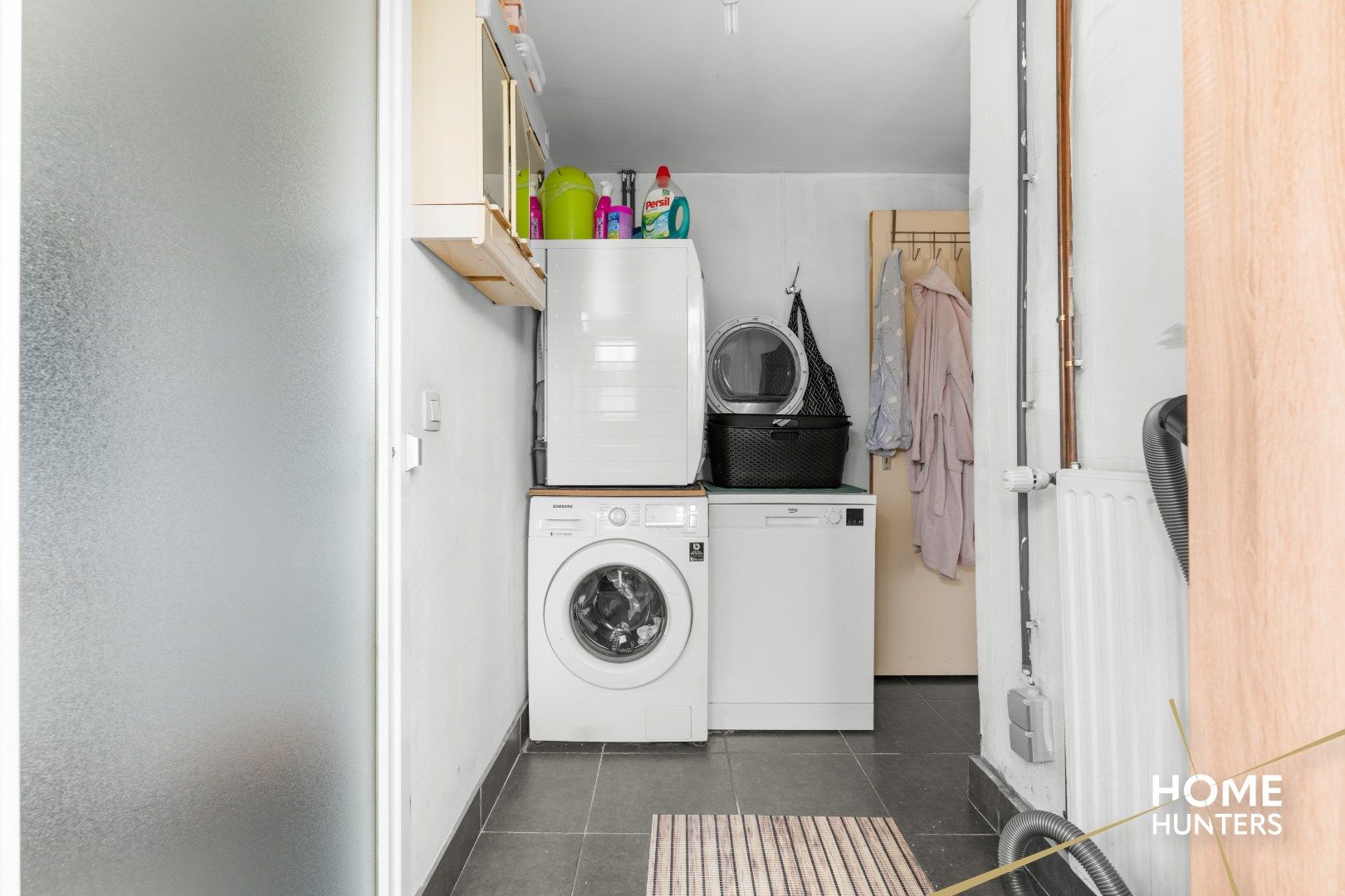 Alleenstaande woning met bijgebouwen op 1050 m² foto 14