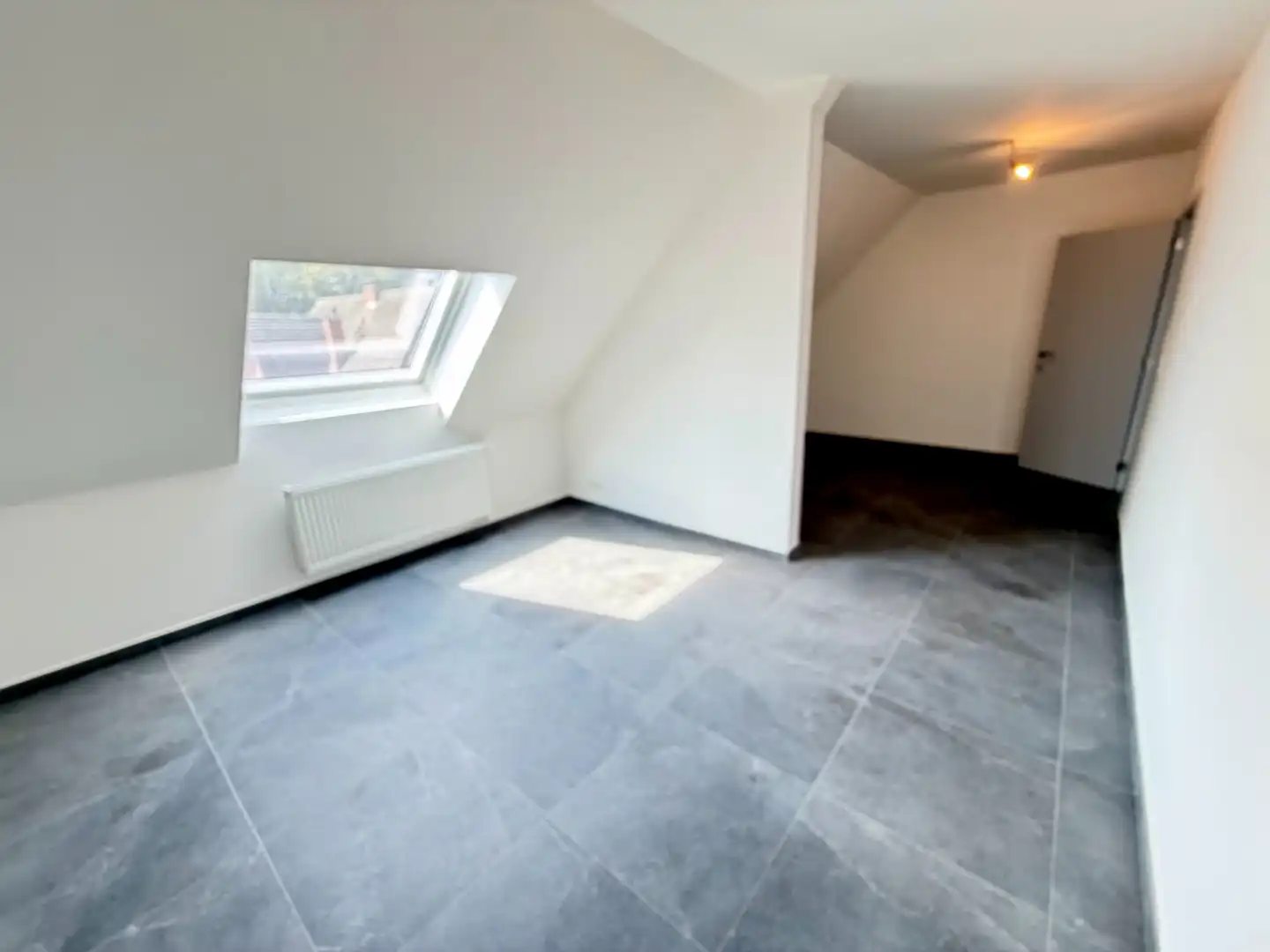Gerenoveerd handelspand met instapklaar duplexappartement en tuintje foto 13