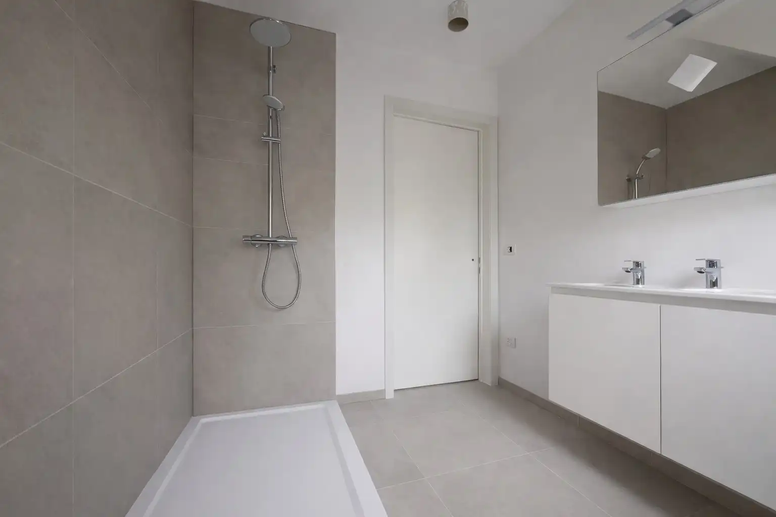 Nieuwbouwappartement te huur in centrum Nazareth foto 8