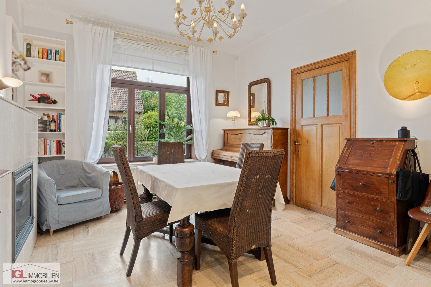 Prachtig gelegen alleenstaande woning op 14are met 4 slaapkamers & garage foto 2