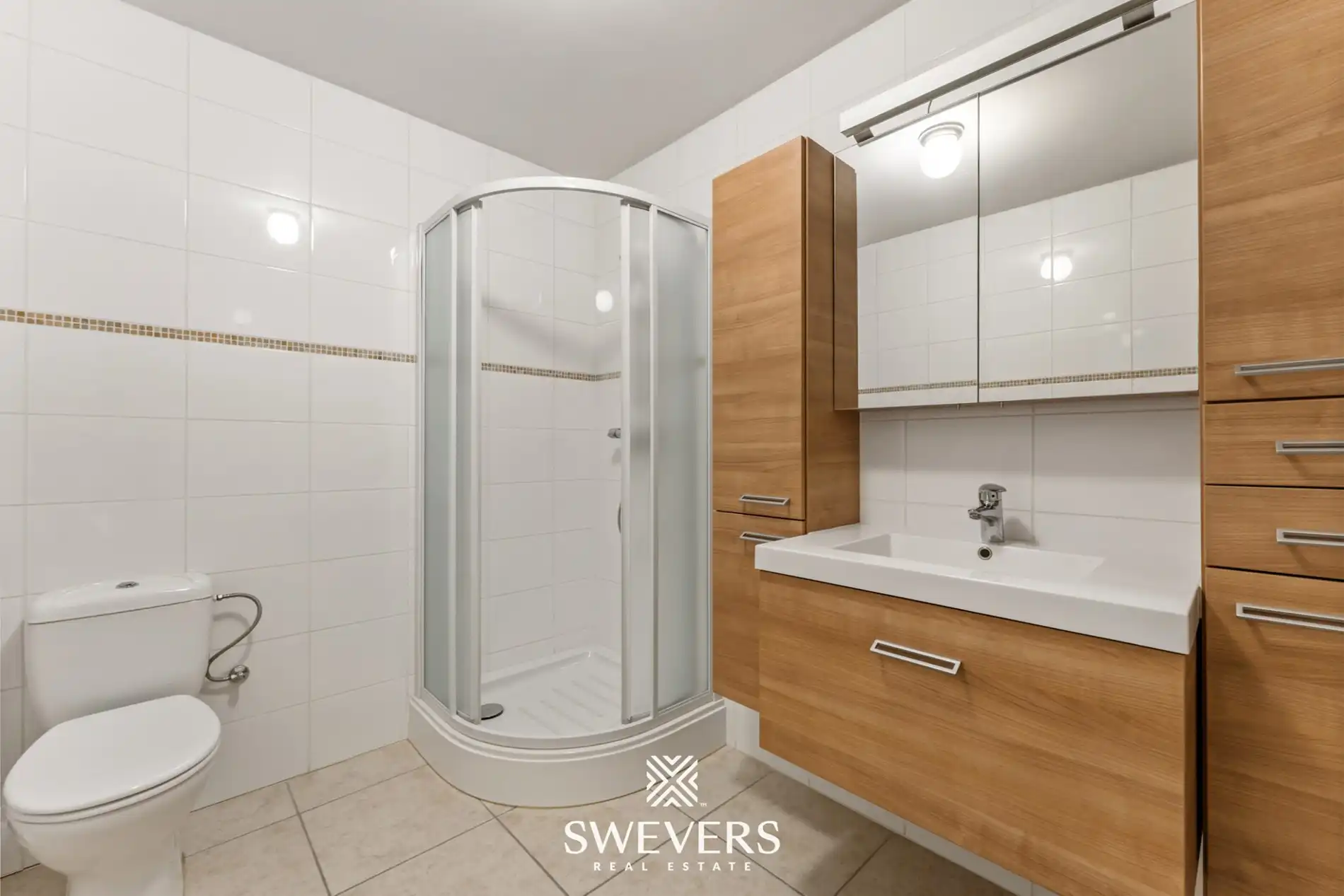 Rustig gelegen, recente en instapklare woning met ruime tuin te Budingen. foto 14