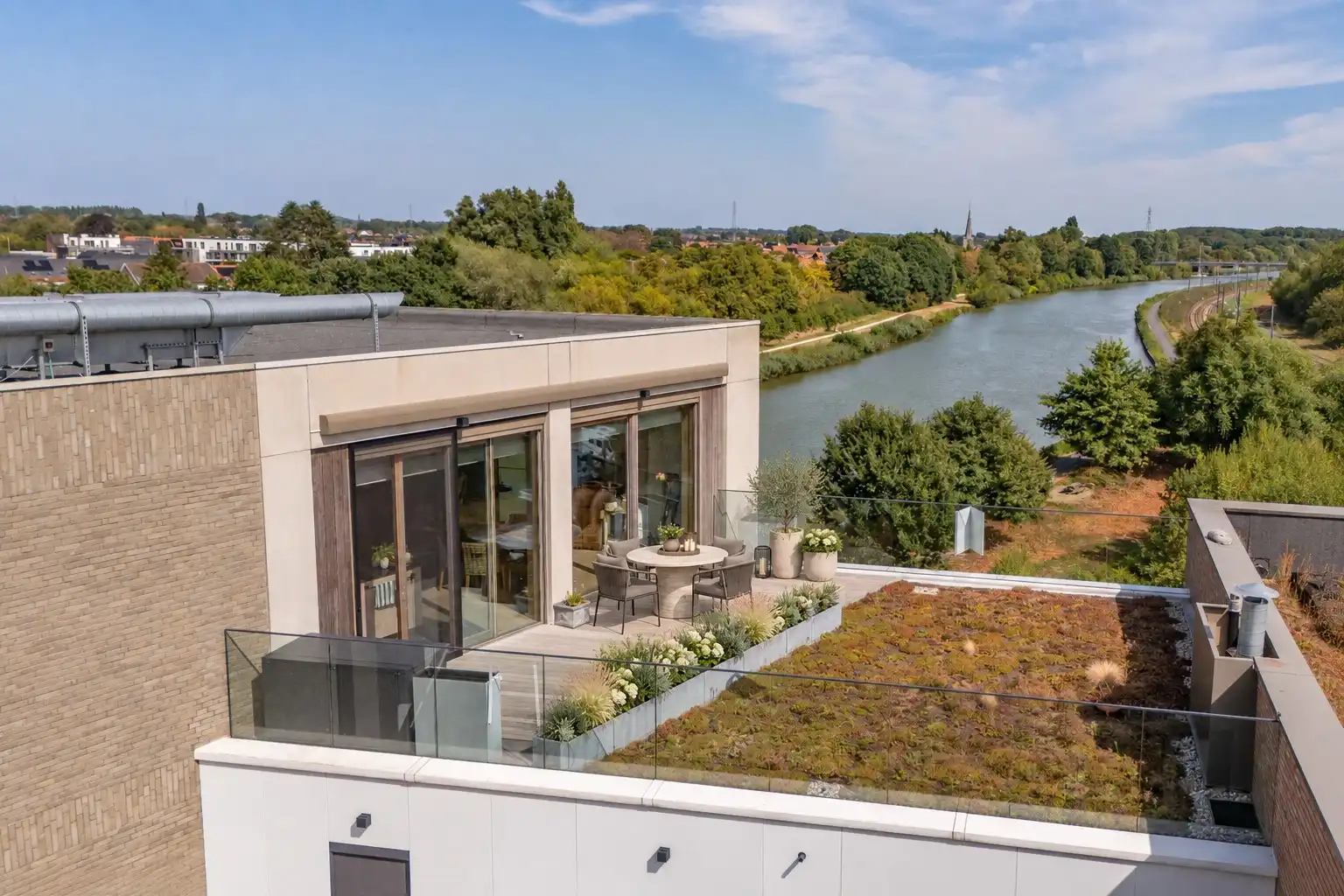 Prachtig penthouse met 3 slaapkamers en adembenemend uitzicht in Izegem foto 21