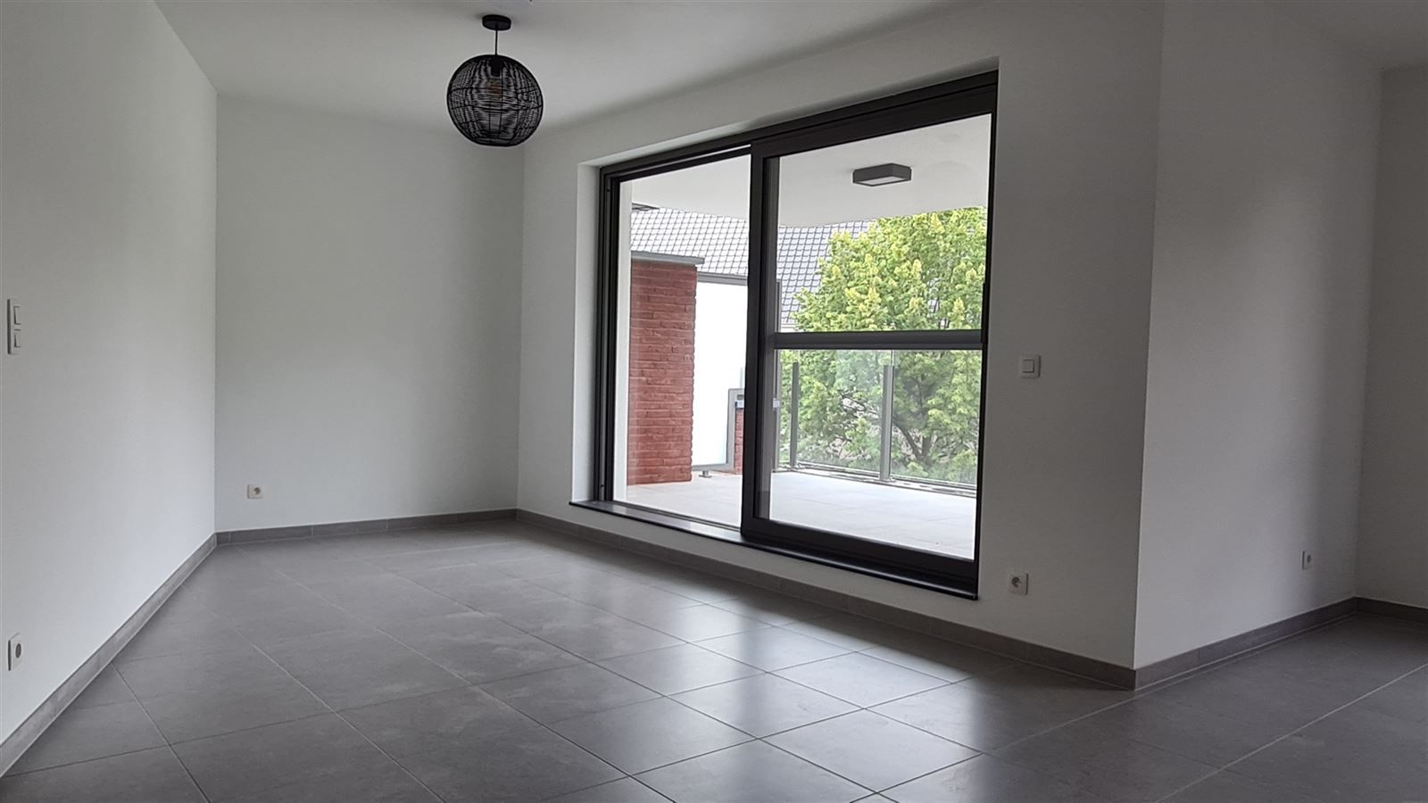Modern nieuwbouwappartement te huur in het centrum van Bilzen foto 4