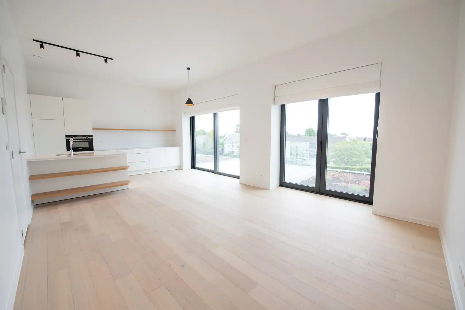 Ruime klassevolle penthouse TE HUUR in Waregem foto 3