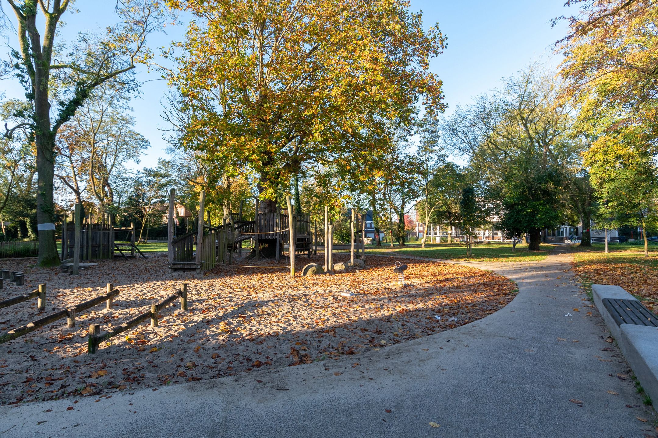 Ruime gezinswoning op centrale locatie  foto 30