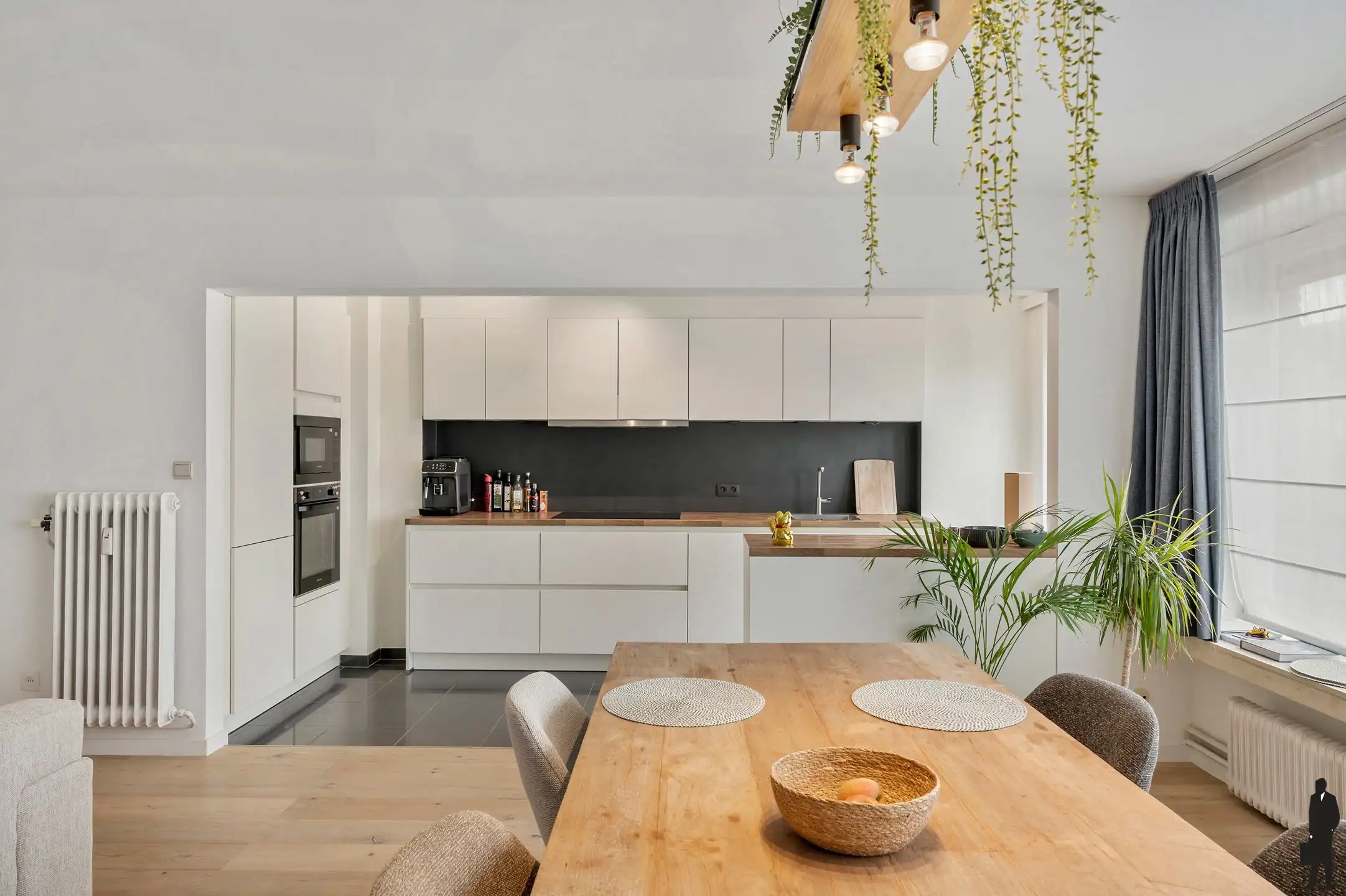 Prachtig, lichtrijk appartement met 3 slaapkamers. foto 4