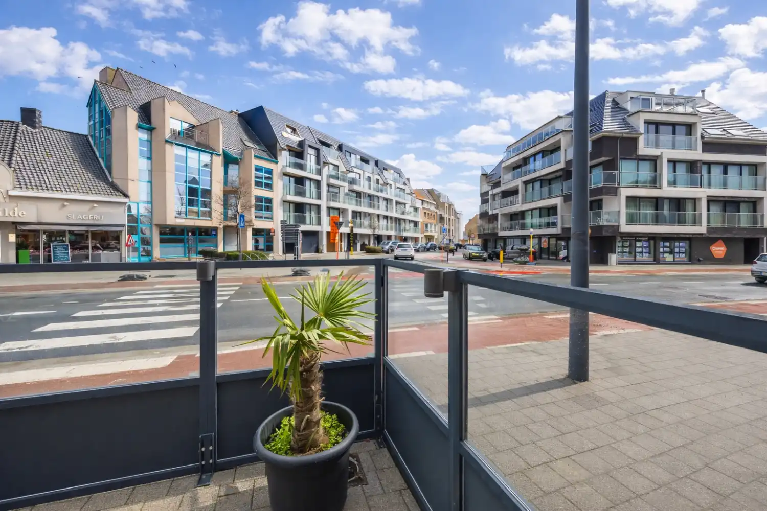 Handelspand met woonst in centrum van Westende foto 2