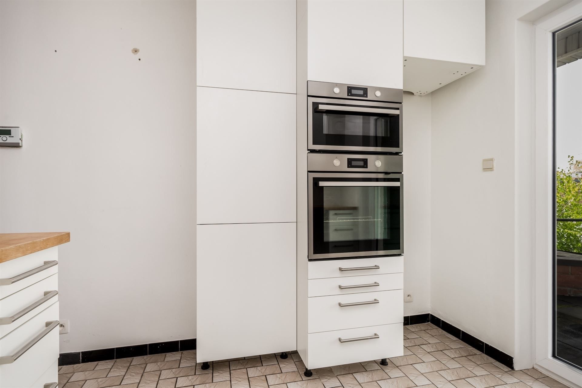 Strategisch gelegen woning +  garagebox (€28 000) foto 17