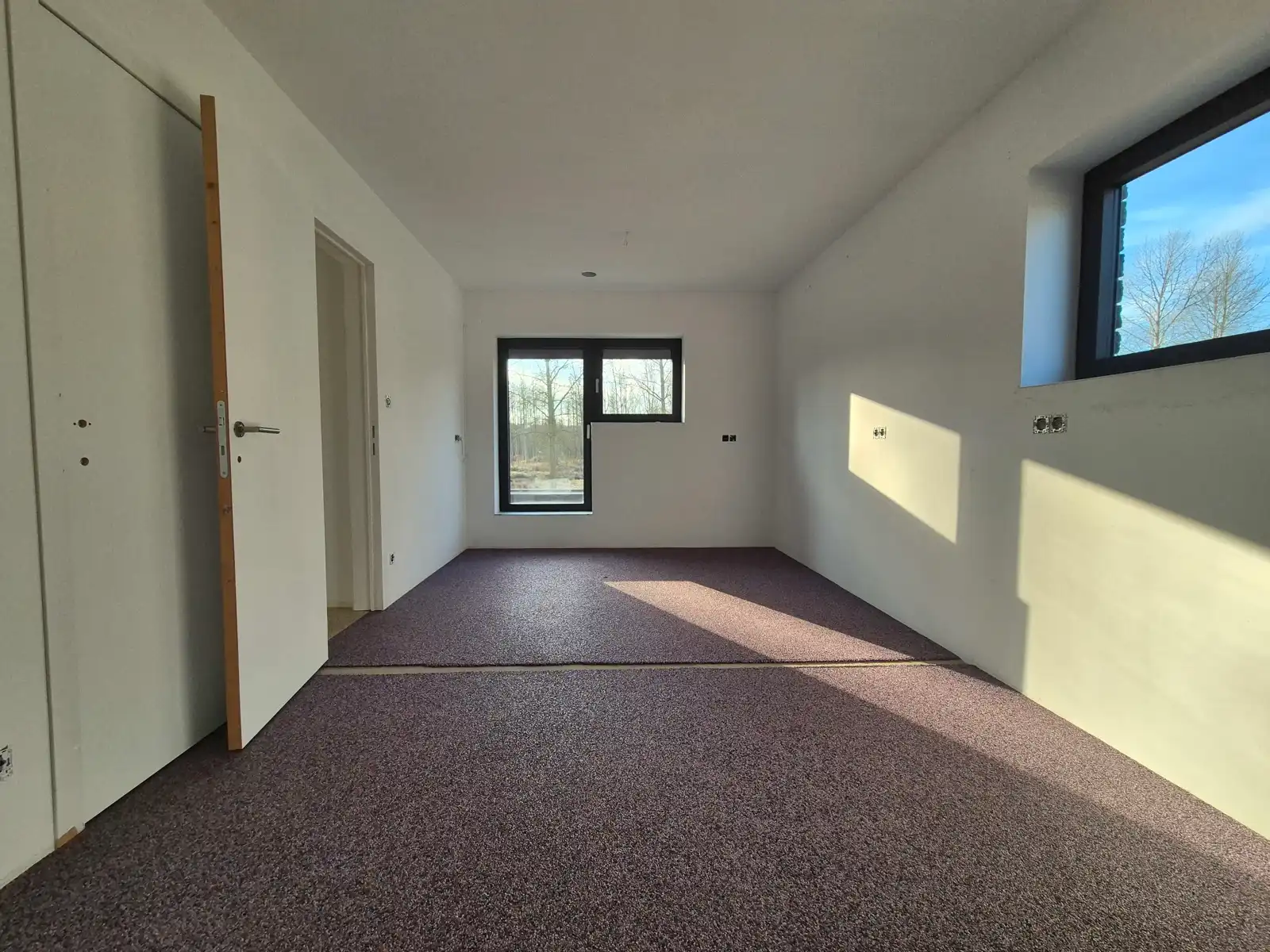 Recent, groot, praktisch + zuidgericht met prachtig uitzicht foto 25