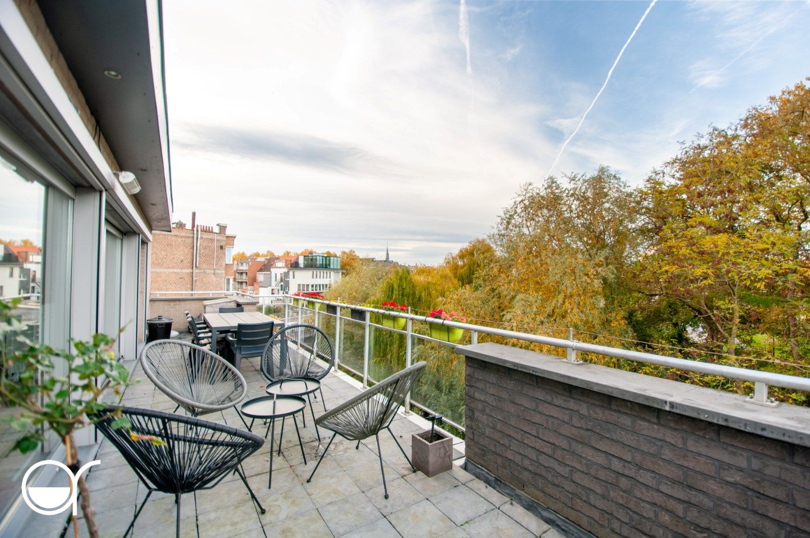 Lichtrijk één-slaapkamerappartement op de derde verdieping met prachtig uitzicht foto 11