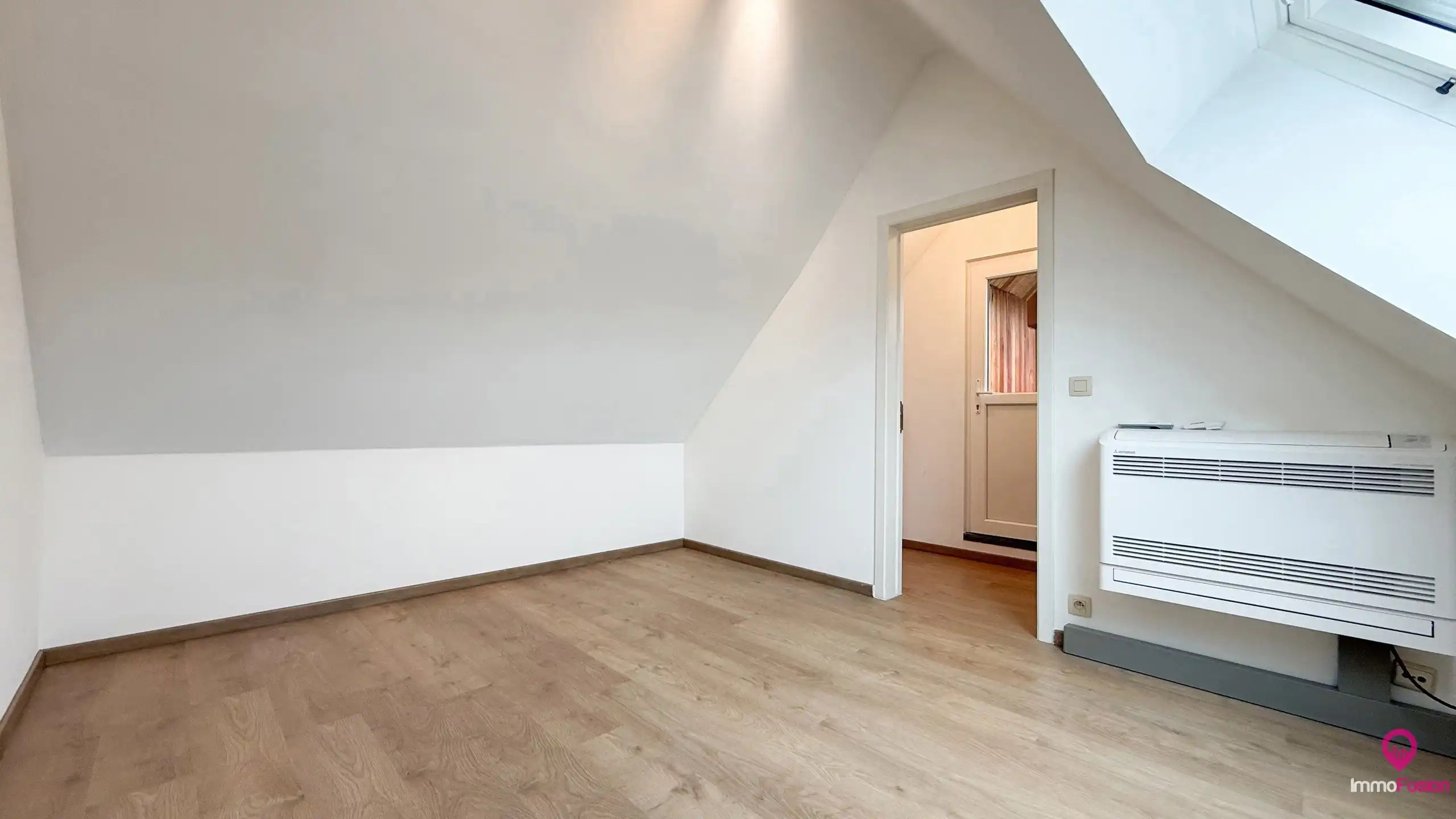 Duplexappartement met terras met uitstekende verbinding!  foto 19