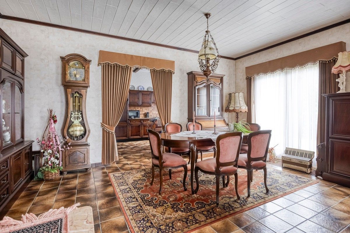 Ruime woning met 3 slaapkamers en grote tuin foto 5