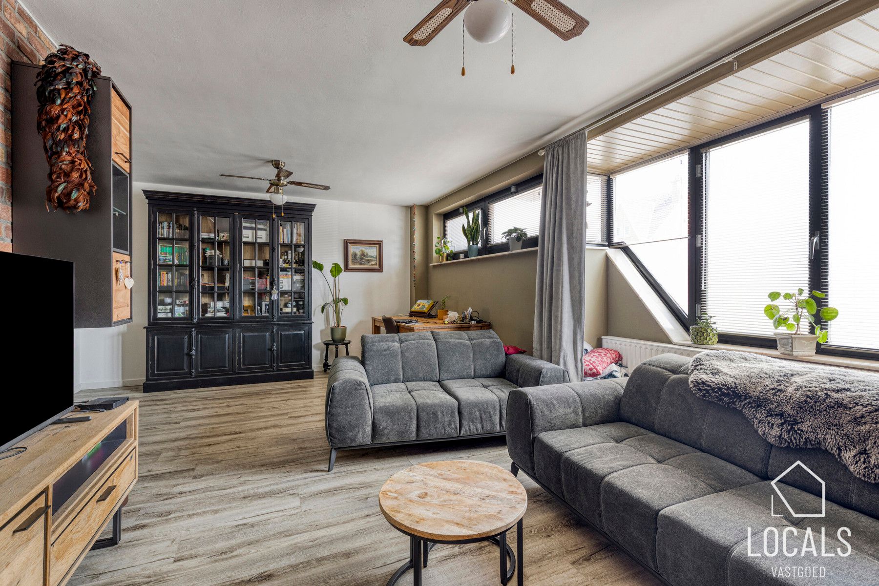 Appartement met garage, tuin en 2 slaapkamers op topligging foto 6