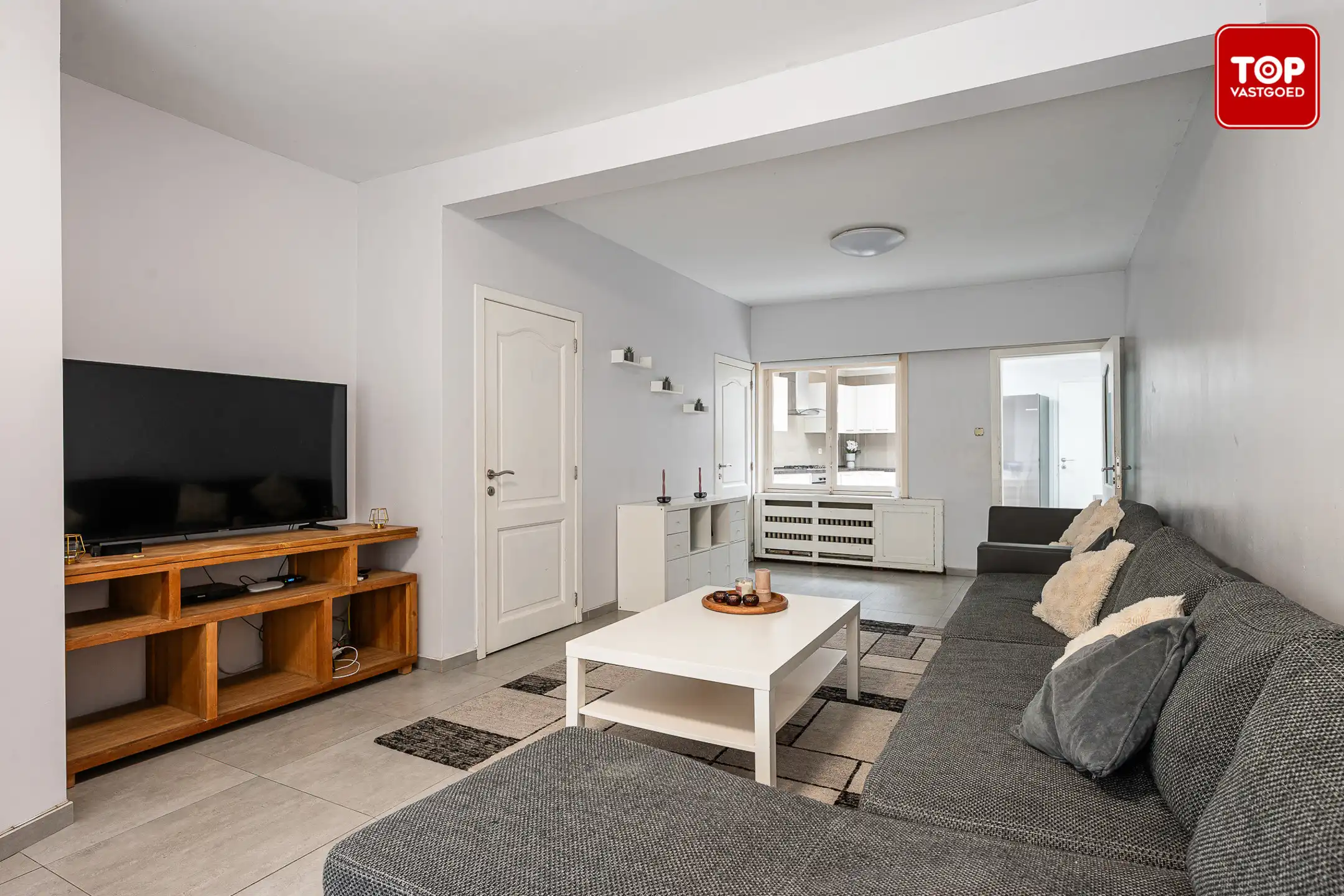 Woning met 4 slaapkamers met alles op wandelafstand.  foto 2