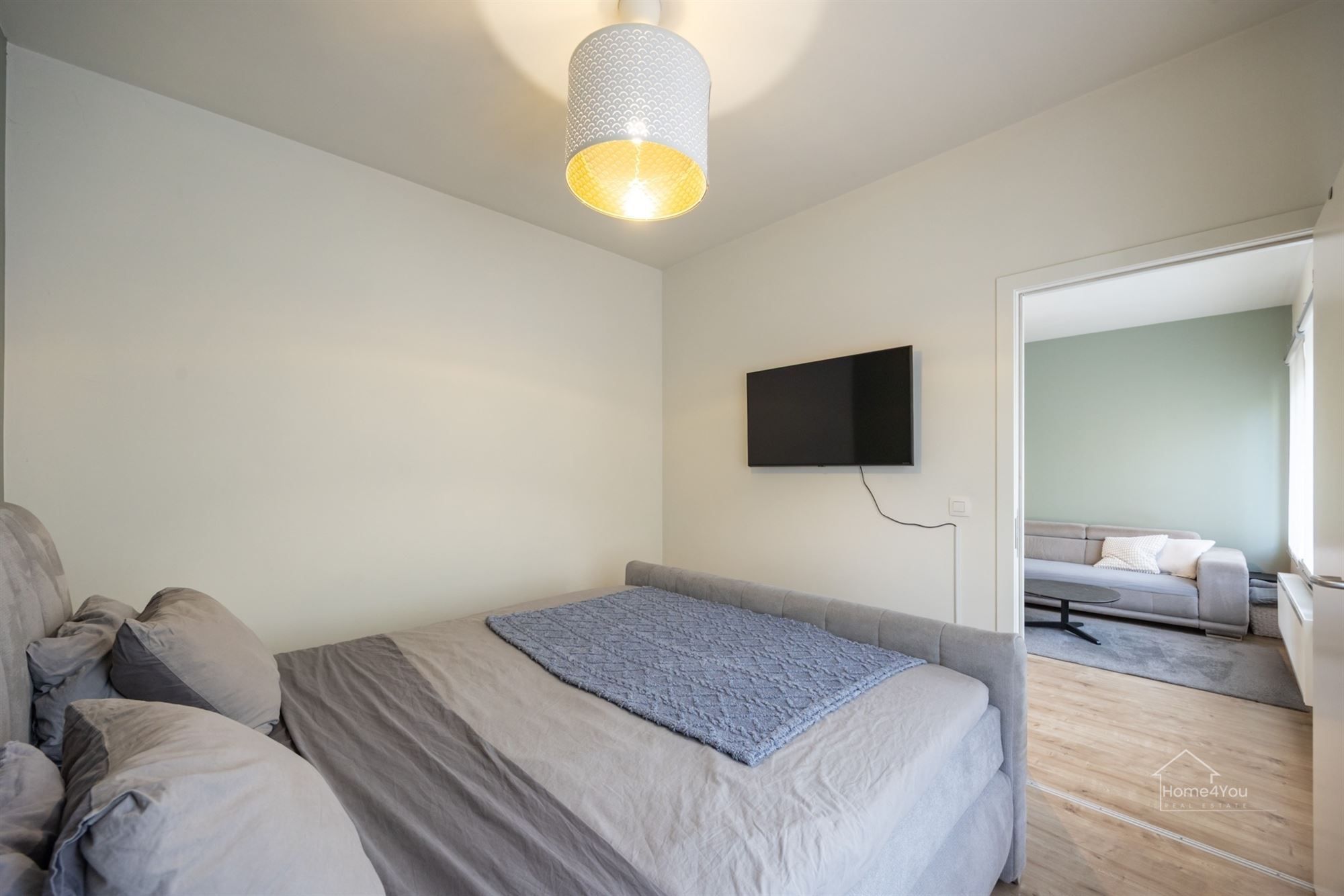 Gelijkvloers appartement met zeer grote tuin foto 6