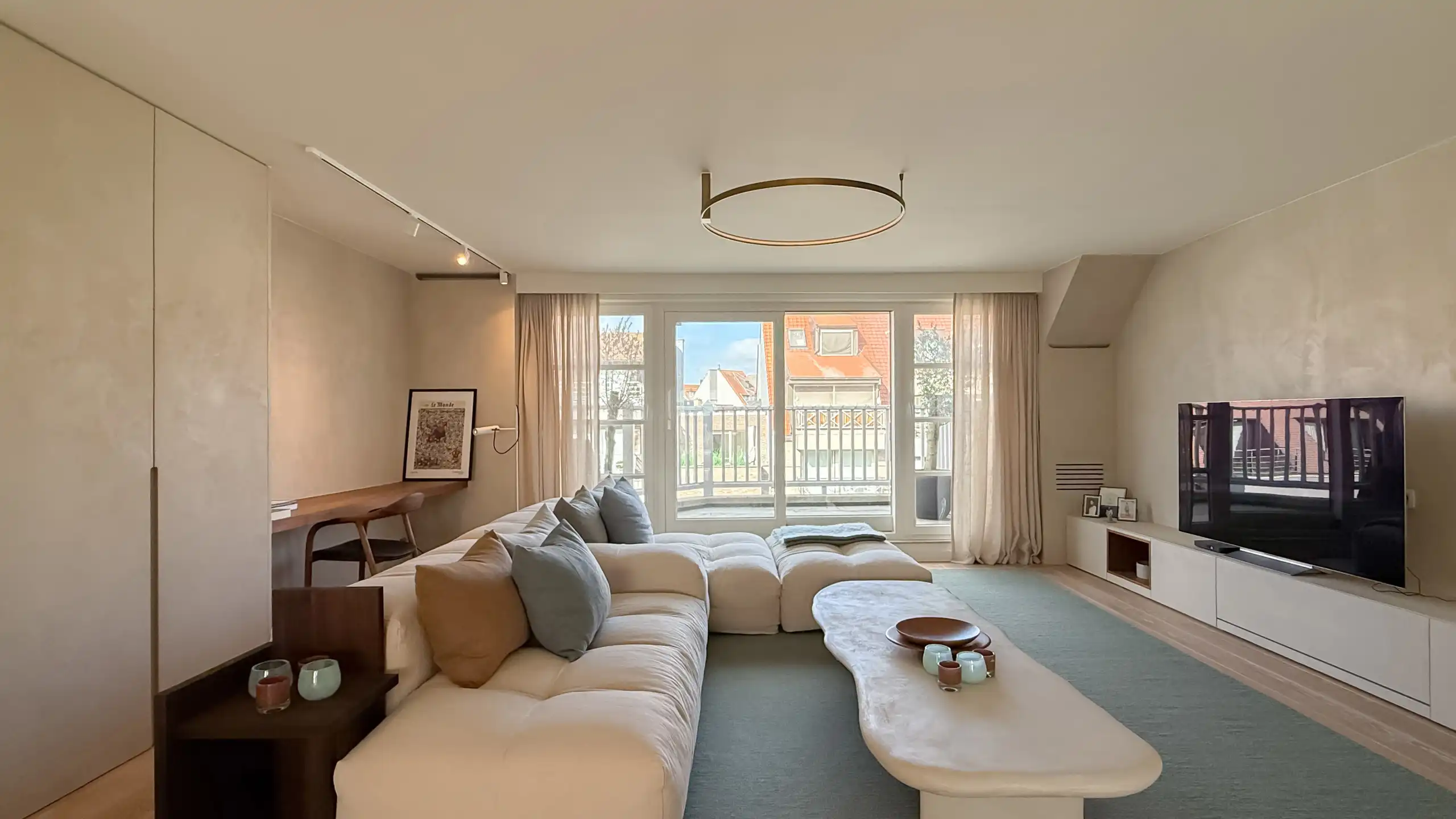 Stijlvol gerenoveerd duplexappartement / centrum van Knokke. foto 9