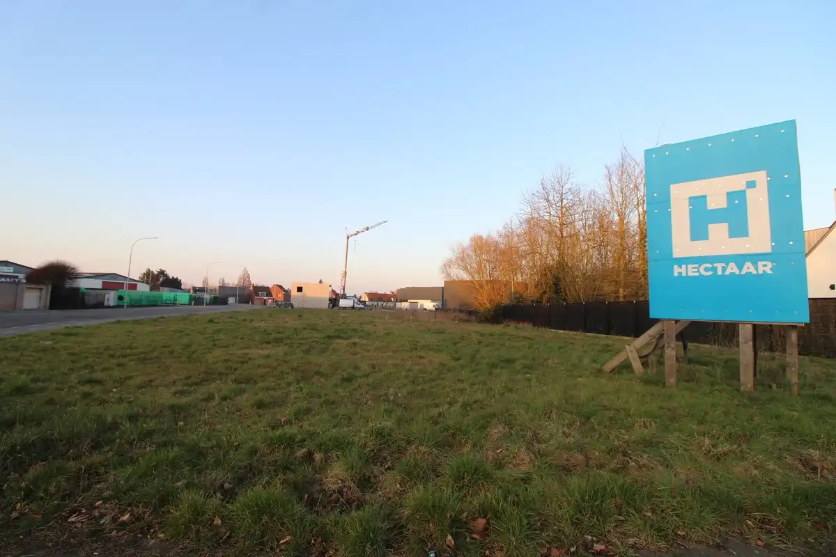 Bouwgrond met veel mogelijkheden te koop Roeselare foto 2