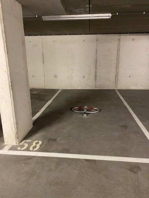 Ondergrondse parkeerplaats in Belisiapark te Bilzen foto {{pictureIndex}}