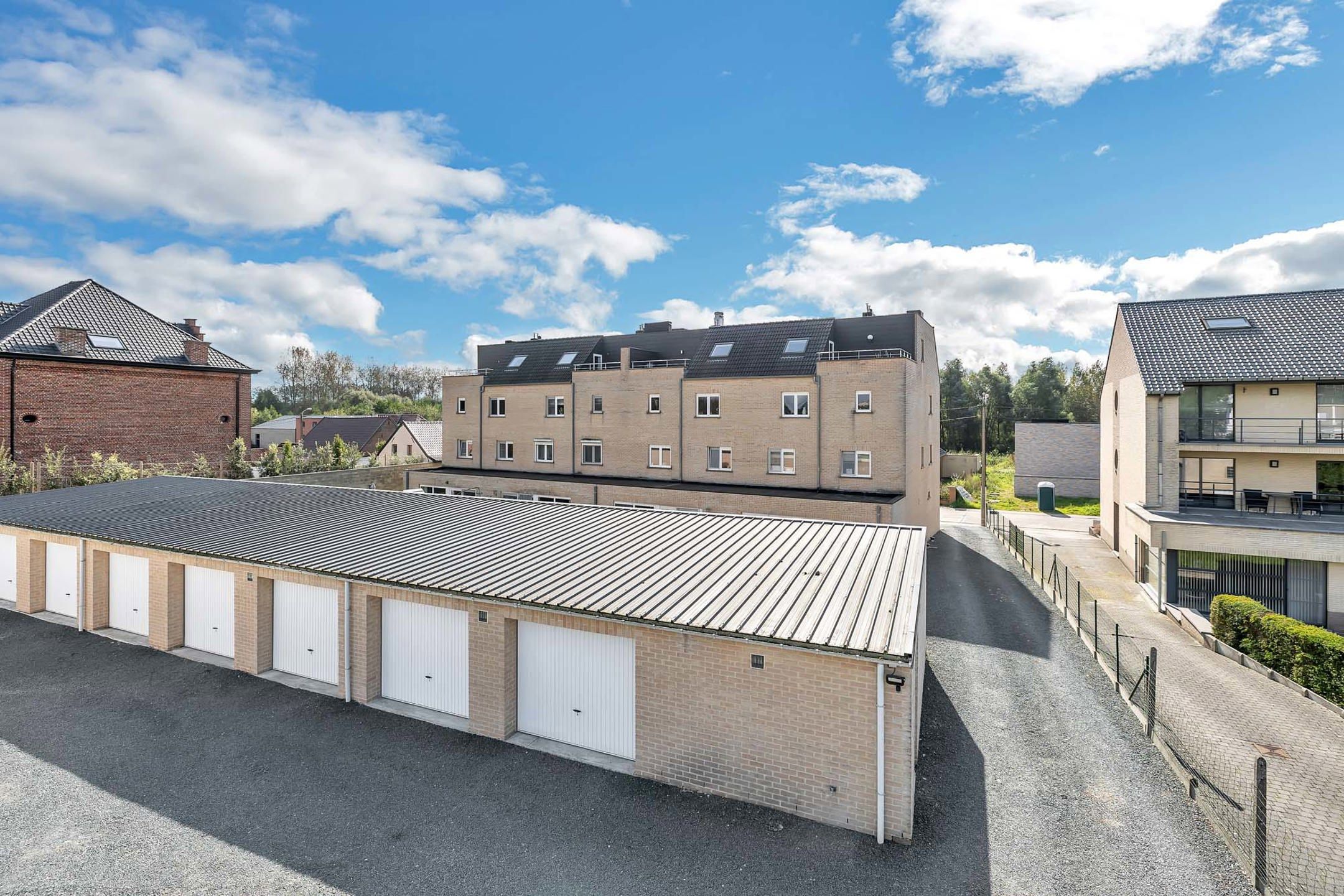 Energiezuinig, ruim appartement met twee terrassen en garage foto 28