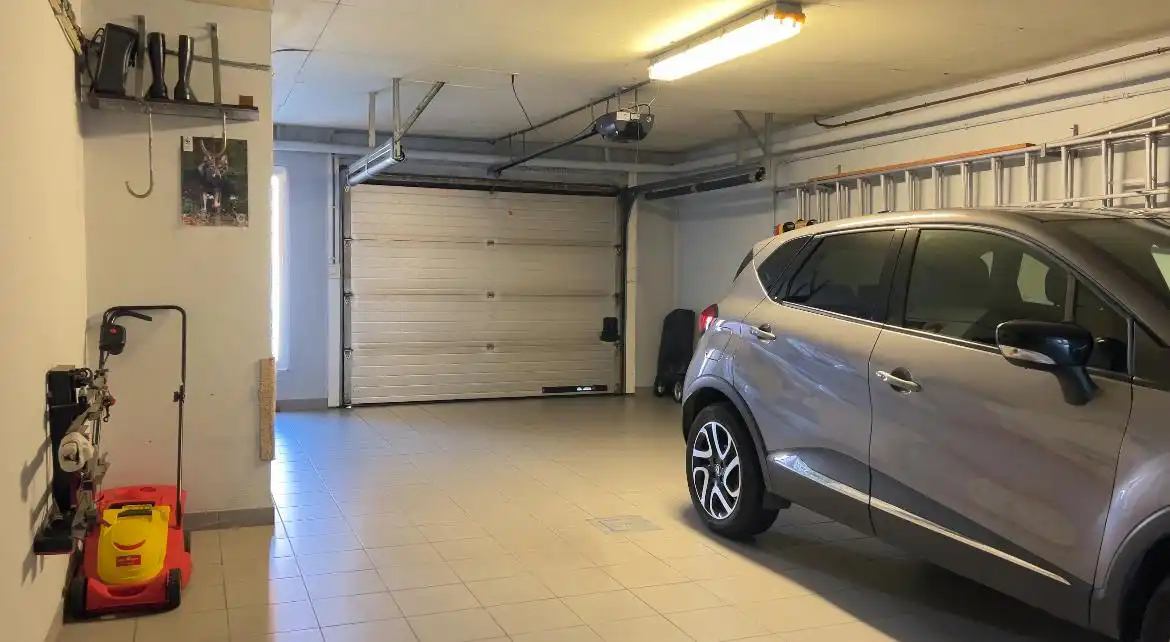 Appartement met 2 slaapkamers, garage en tuin in Deurne! foto 24