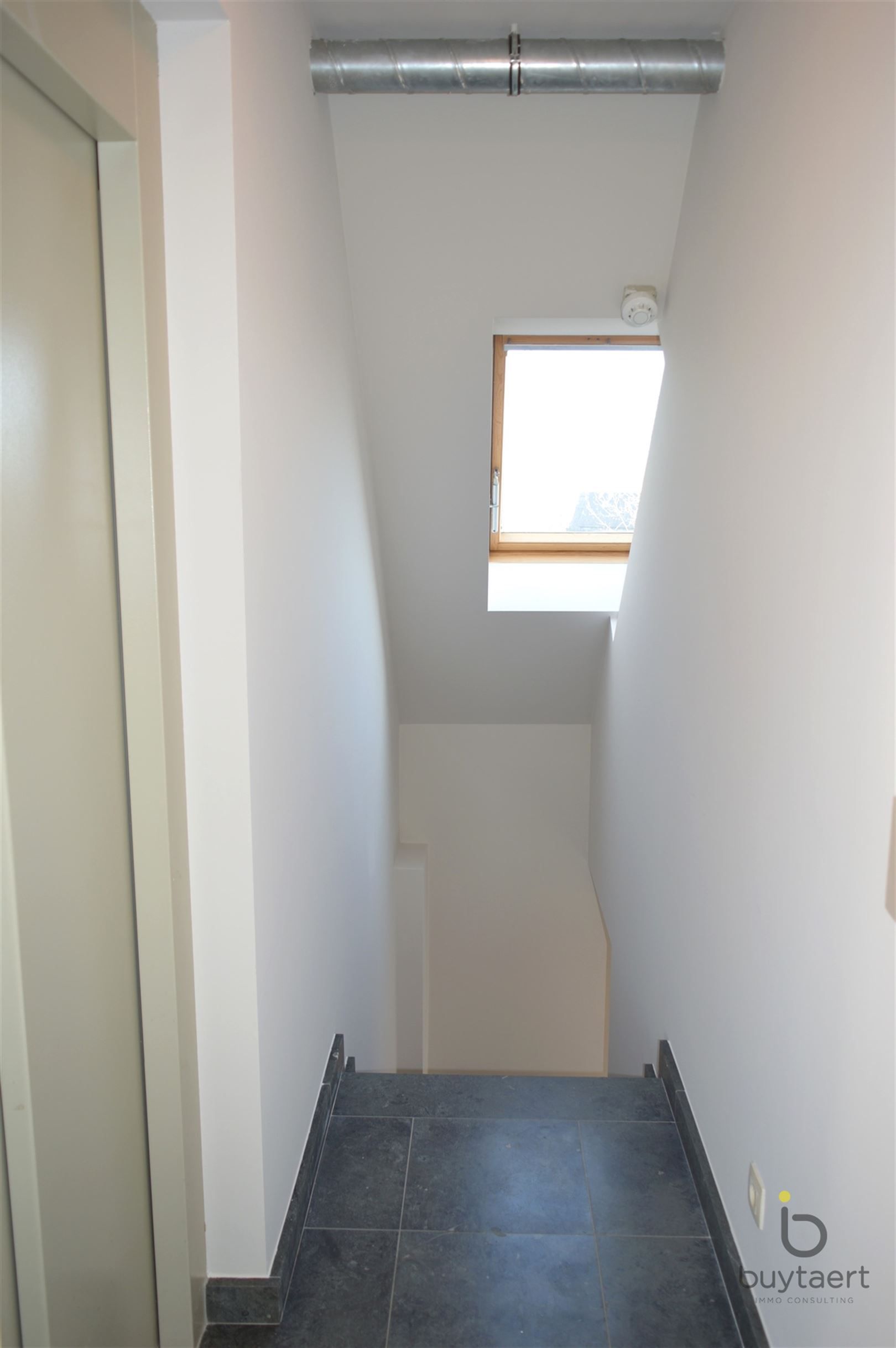 Appartement met één slaapkamer en prachtig terras met autoplaats. foto 19